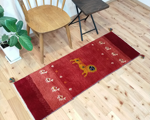 み*ん様 ウール ギャッベ ランナーラグ 廊下マット ペルシャ絨毯 特価25％OFF】ペルシャ ギャッベ ランナー中 143×50cm 茜色 ライオン