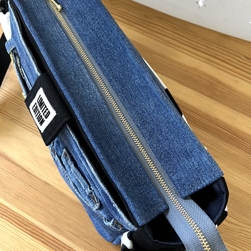 デニムリメイクバッグ（M）No.564☆ショルダーバッグ　斜めがけバッグ 送料込みデニムリメイクバッグ（M）No.564☆ショルダーバッグ 斜