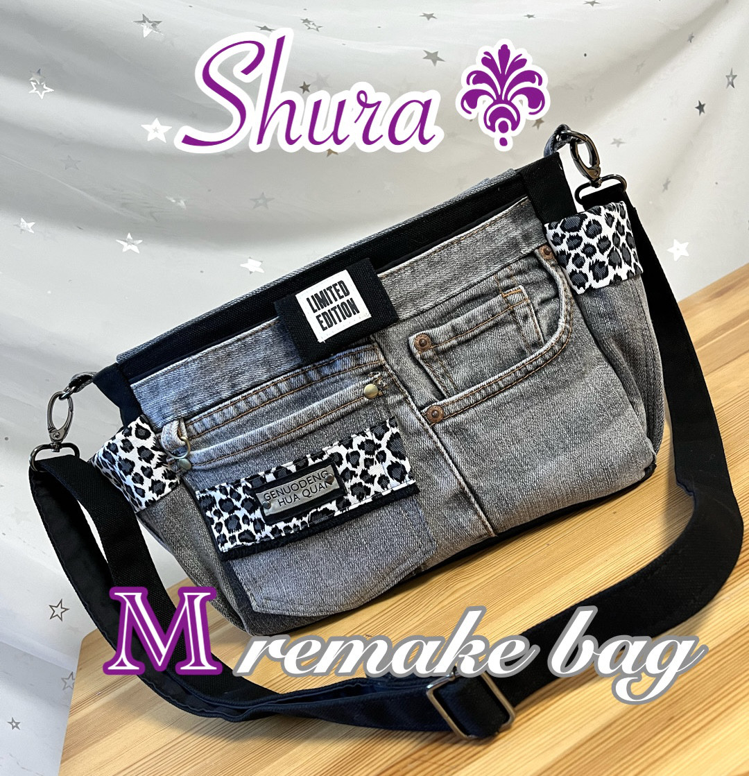 送料込みグレーデニムリメイクバッグ（M）No.566☆ショルダー