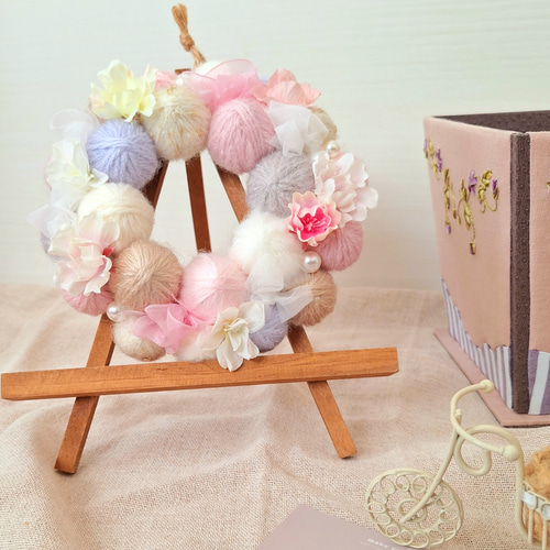 再販】毛糸玉リース☆ふわもこピンク