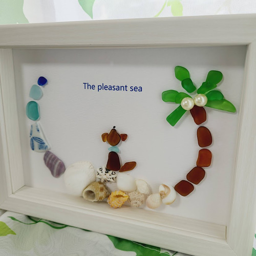 海☆ヤシの木☆ワンちゃん〉シーグラスアート - 犬モチーフ＊貝殻