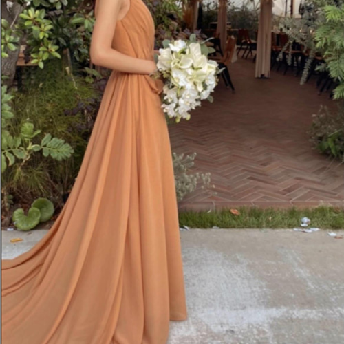 実例写真！パーティードレス ベージュ キャミソール ふんわりシフォン  