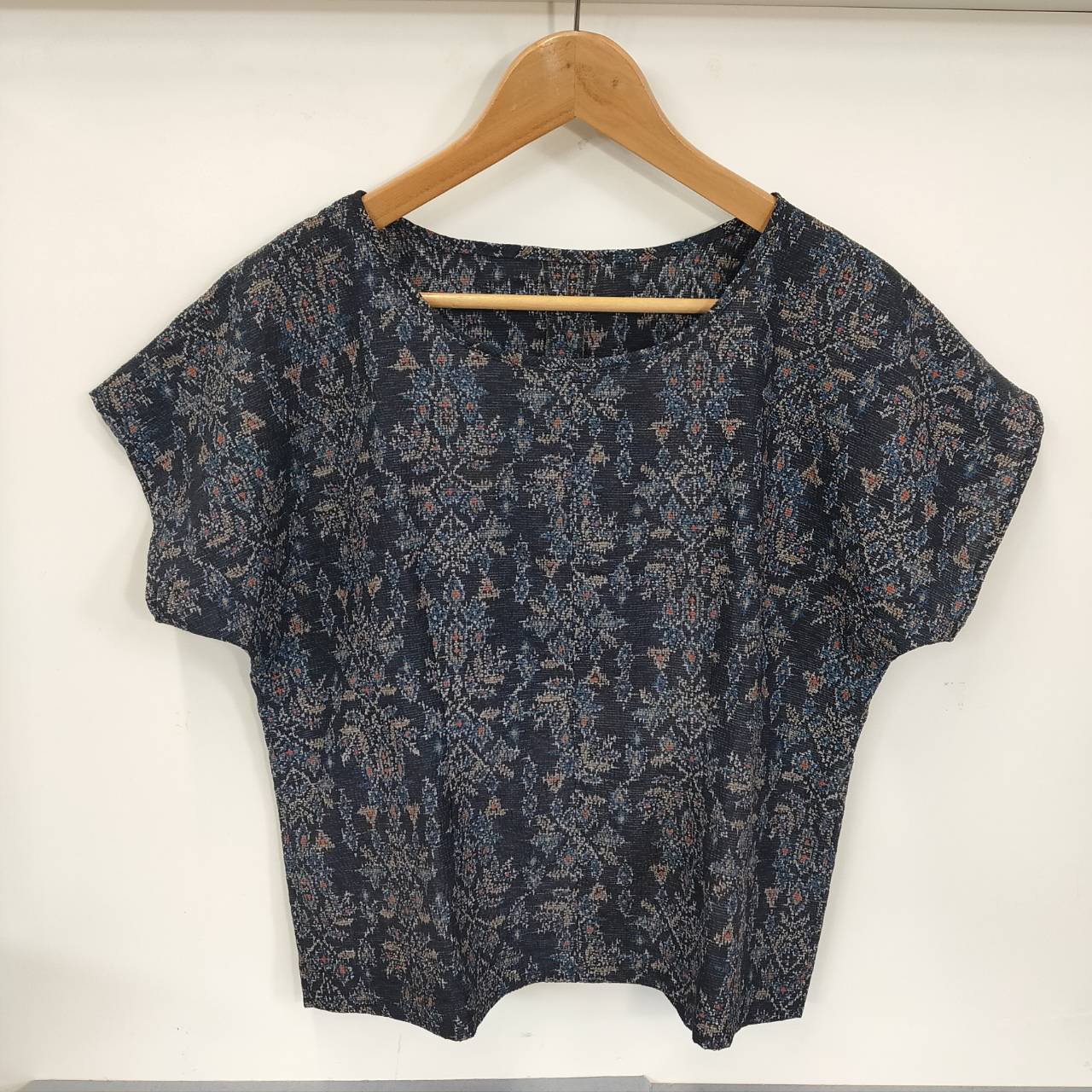 102 絽で作ったTシャツ 正絹 ちりめん 着物 日本製