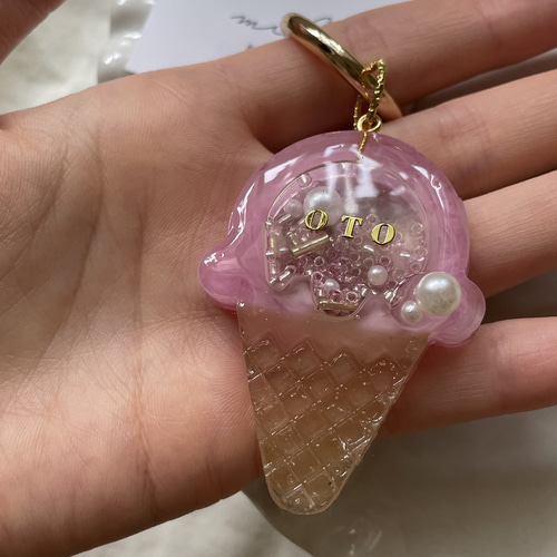 王一博 101 ミニアイスクリーム キーホルダー - メルカリ