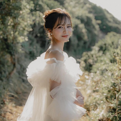 ドレス　チュール　ボレロ　結婚式　前撮り 実例写真！ 人気上昇！2waysウェディングドレス ビーズ クレープ