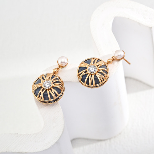 シルバー925パールイヤリング - シルバー925/天然真珠/樹脂/ジルコニア  