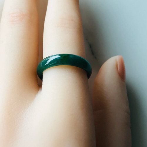 [R300-0104］ 翡翠　くりぬき　リング　グアテマラ産　15号 R300-0104］ ジェイド JADE ヒスイ 本翡翠 くりぬき リング