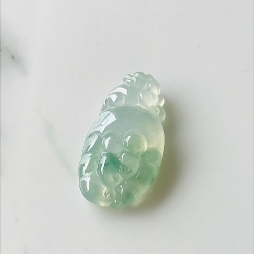 再出品 本翡翠彫刻 | 激安買い取り 再出品 本翡翠彫刻