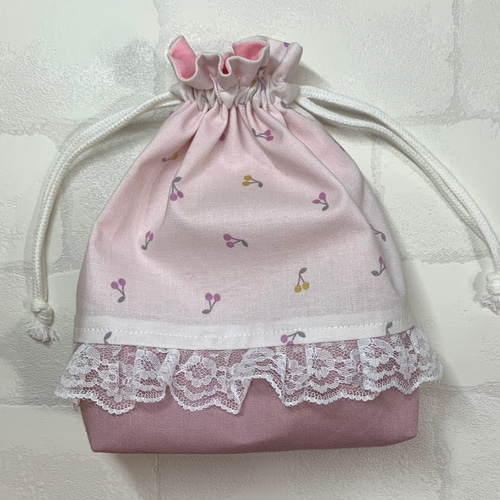 低価格で大人気の New♪【さくらんぼ柄.ver2】コップ袋／弁当袋／体操着袋（両ひも テーブル用品