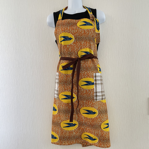 アフリカンプリントのエプロン おうち時間をお好きな色で！人気の