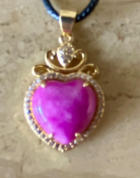 天然石スギライト世界3大ヒーリングストーンネックレス　合皮チェーン付ハートを彩るキラキラしたジルコニアがアクセントタイプ