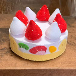 くるみ　お誕生会ケーキ(フェルト) くるみ お誕生会ケーキ(フェルト) くるみ お誕生会ケーキ(フェルト