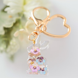 藍様おまとめ。レジン ブローチ キーホルダー うさぎ 藍様おまとめ。レジン ブローチ キーホルダー うさぎ