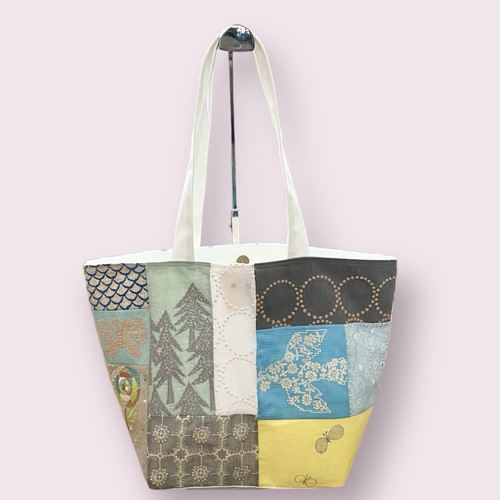 ミナペルホネン Lサイズ トートバッグ トートバッグ ユーカリ 通販