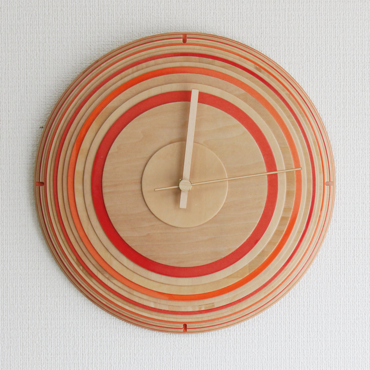 掛け時計 Spin Red 現品商品 楽しい カラフル デザイン おしゃれ 木製