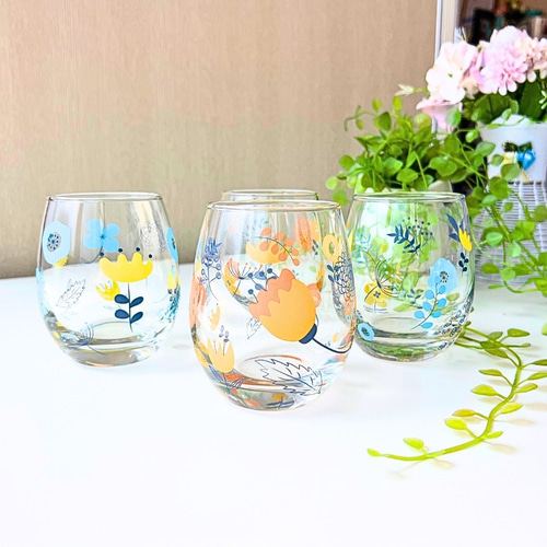 新商品♪ 北欧ビタミンカラーのフラワー＆リーフグラス☆2種類☆食器 