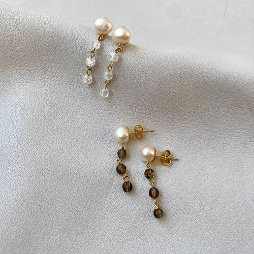 【No.650-a】気まぐれ 淡水パール　天然石　唯一無二のイヤリング/ピアス 楽天市場】淡水パール イヤリング ピアス ホワイト 一粒 一石