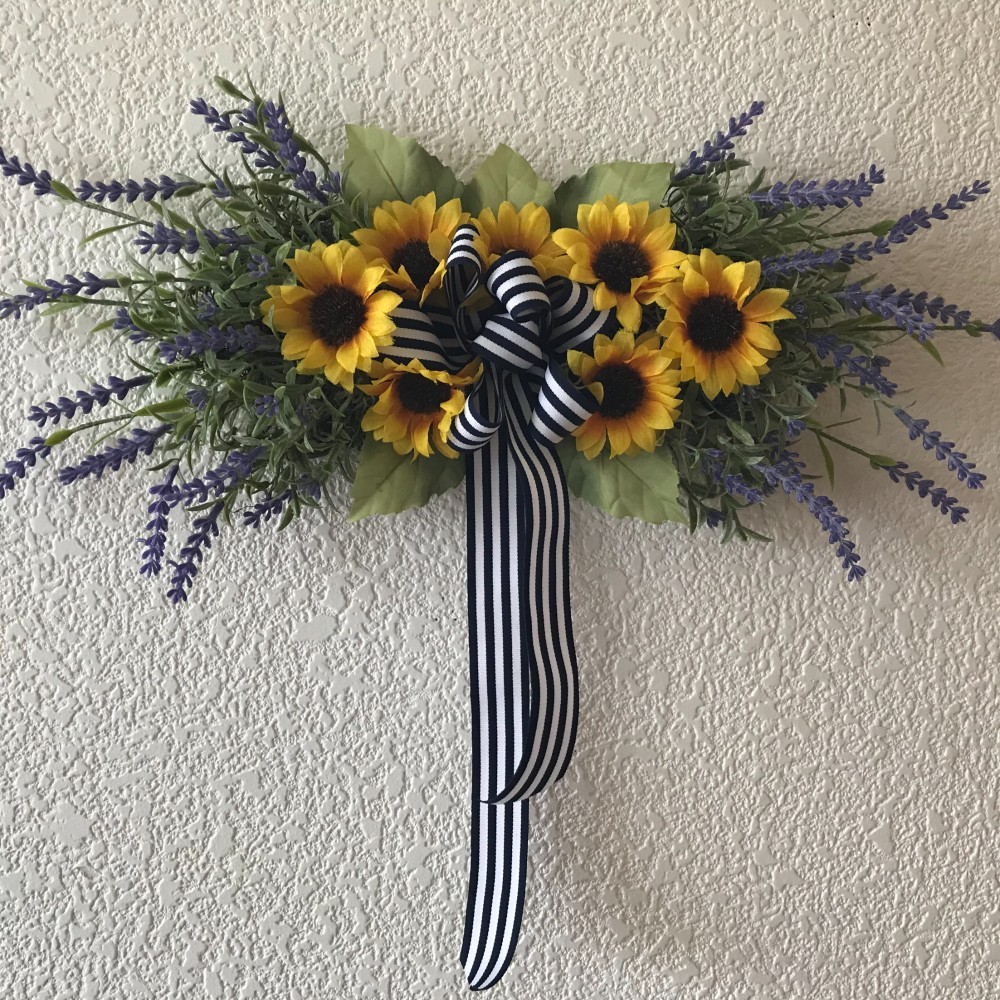 《新作》太陽の花 向日葵とタップリラベンダーのサマースワッグ（1点限定）