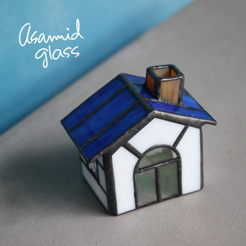 ステンドグラス 煙突のある青い屋根の家 ライト お香入れ その他