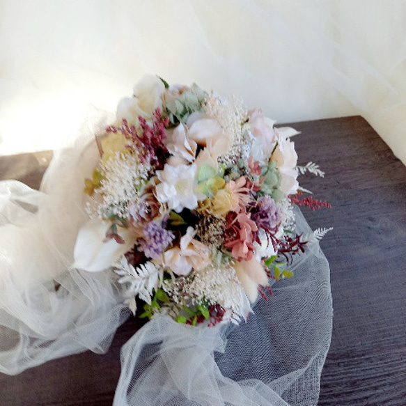 ♡受注対応♡クラッチブーケ ウェディングブーケ専門店リースブーケブートニアヘッドドレスリストレット花冠オーダー承ります 花・木の実・枝葉・果実 R1450397396(11050円)