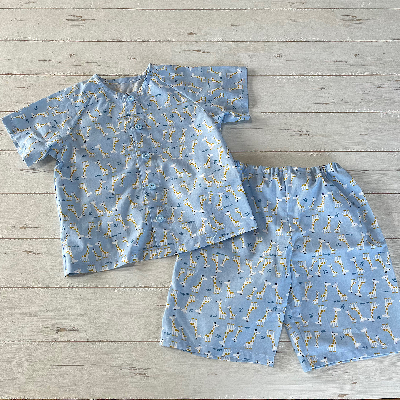 【可愛いキッズパジャマ⭐︎】100cm ＊ 北欧 ＊ 動物 ＊ ボタンの練習になる♪ ＊ プレゼントにオススメ