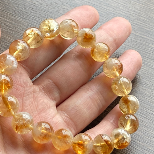 虹入りシトリン黄水晶(約10mm玉)のブレスレット！ ブレスレット Kanata