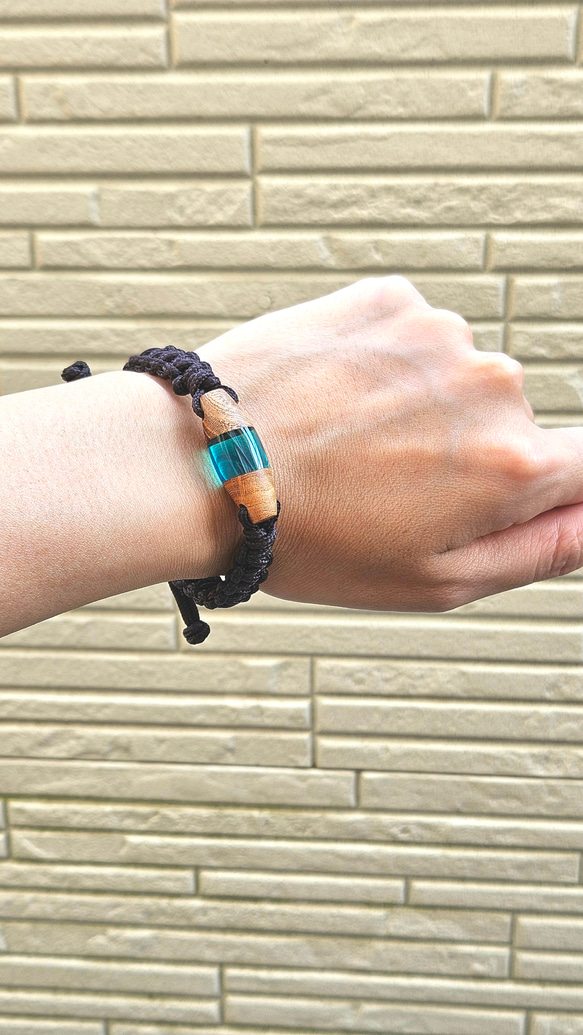 映える夏色ブレスレット【けやき】ウッドレジン  透明感 4枚目の画像