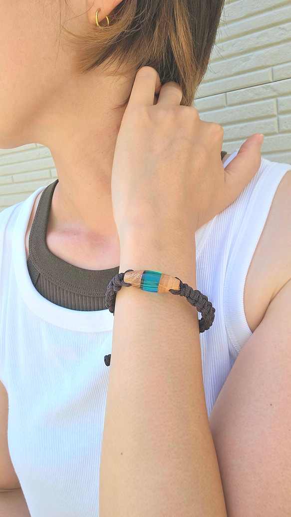 映える夏色ブレスレット【けやき】ウッドレジン  透明感 2枚目の画像