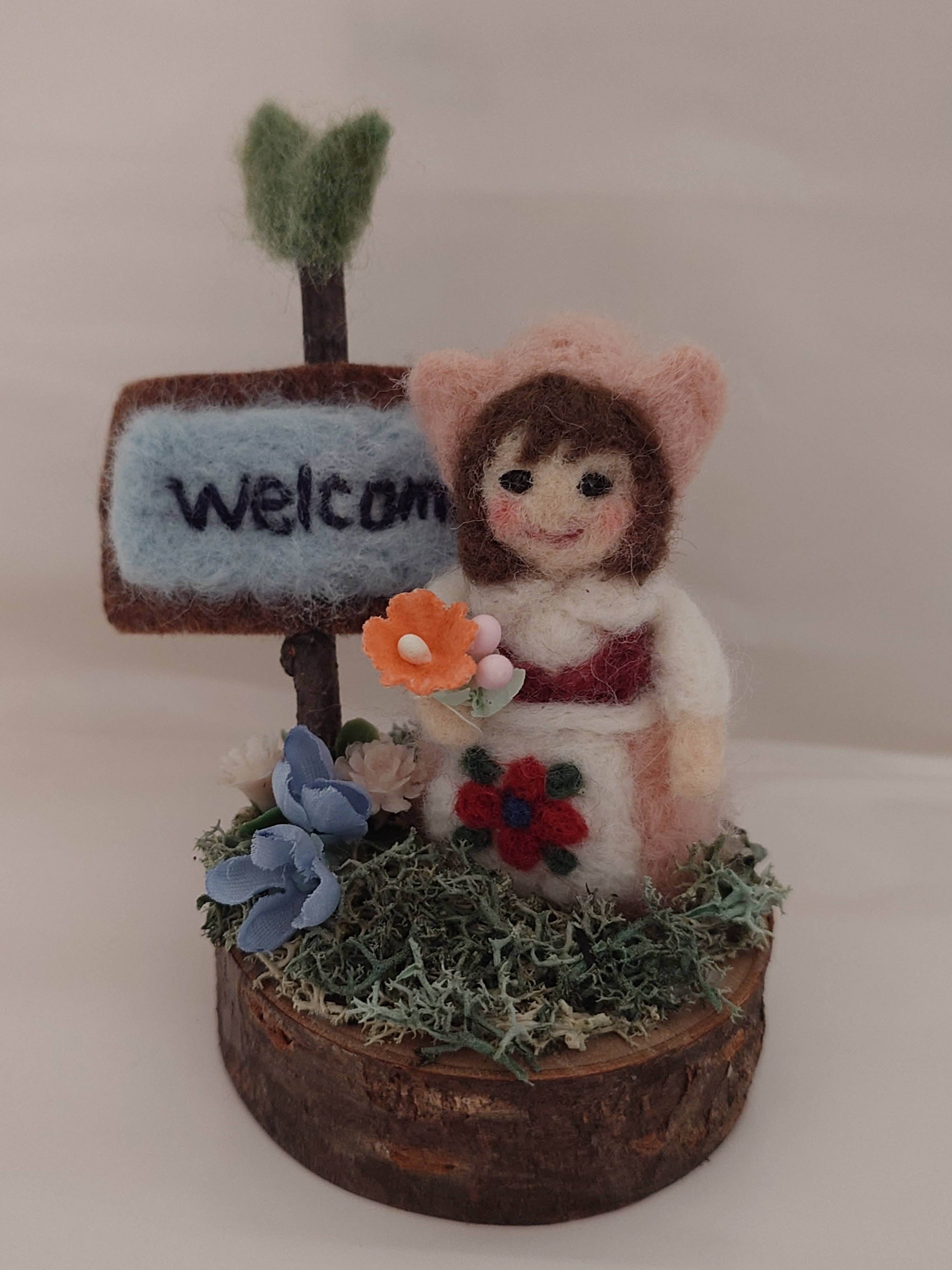 羊毛フェルト　お姉さん　女性　ハンドメイド　美女　美人　インテリア　1点もの　美