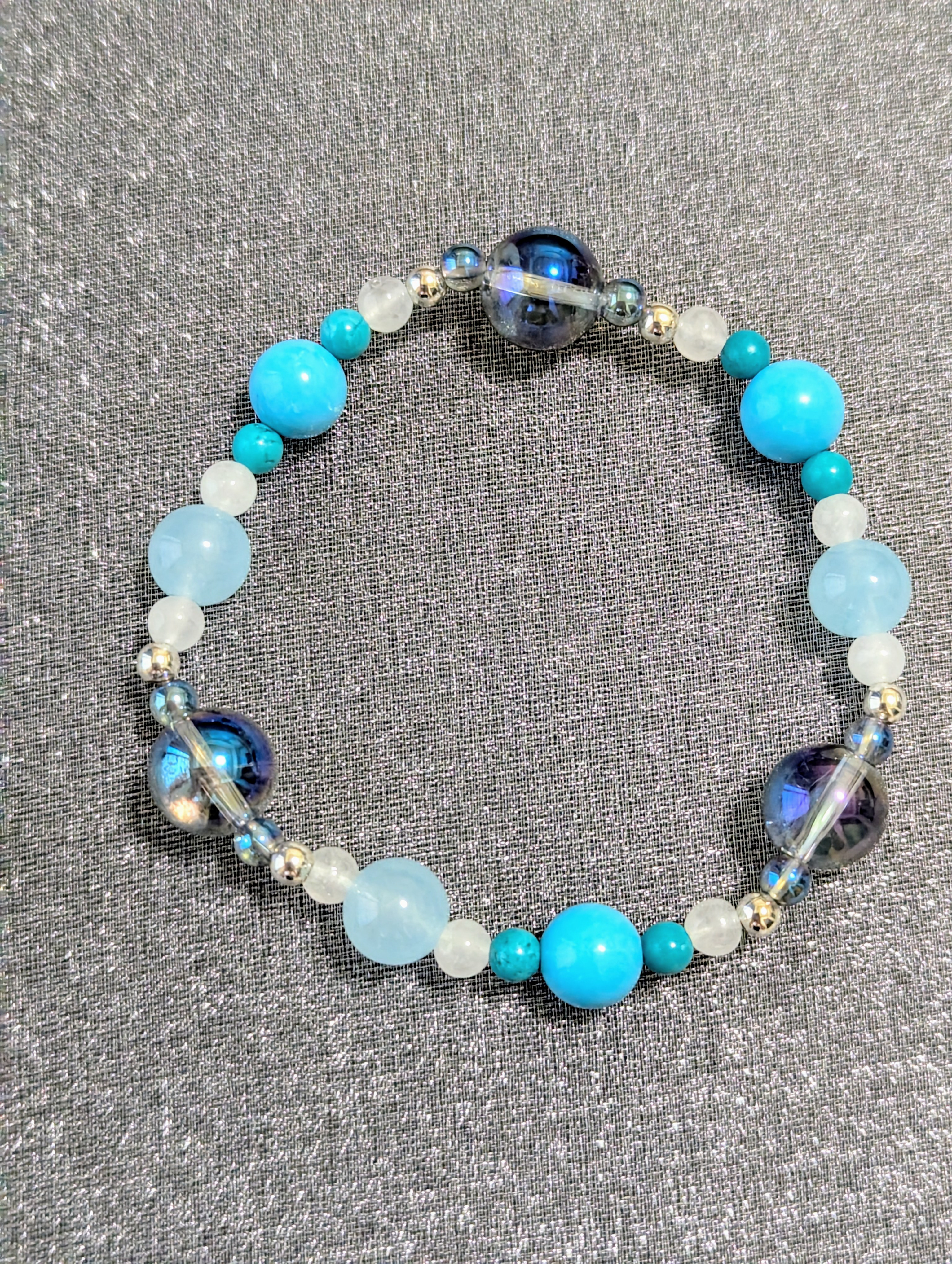 ターコイズとアクアオーラのブレスレット
