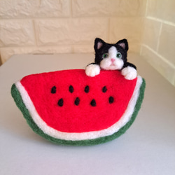 羊毛フェルト 癒し お魚抱えた茶トラ猫 ネコ 立ちニャン 羊毛フェルト