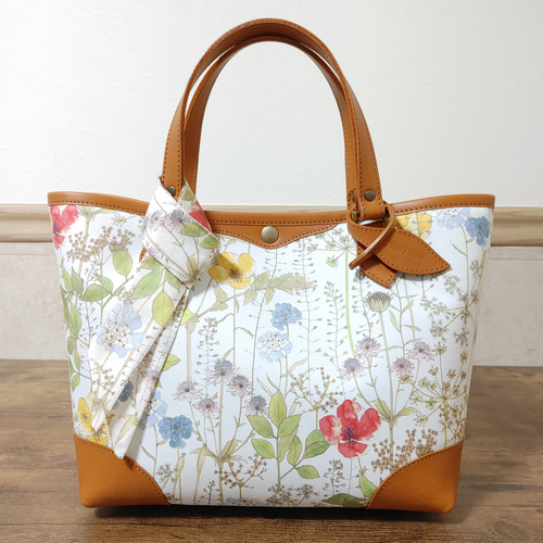 【marin様】リバティ　トートバッグL　フェリシテチェリーブロッサム marin様】リバティ トートバッグL フェリシテチェリーブロッサム