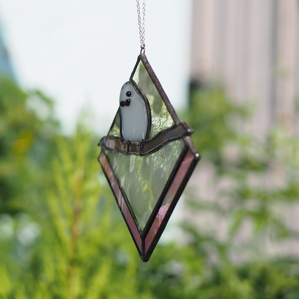 シマエナガのサンキャッチャー　ステンドグラス　ガラス　パネル　インテリア雑貨 3枚目の画像