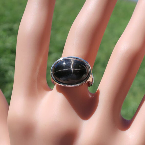 ブラックスター ダイオプサイト リング モノトーン クール