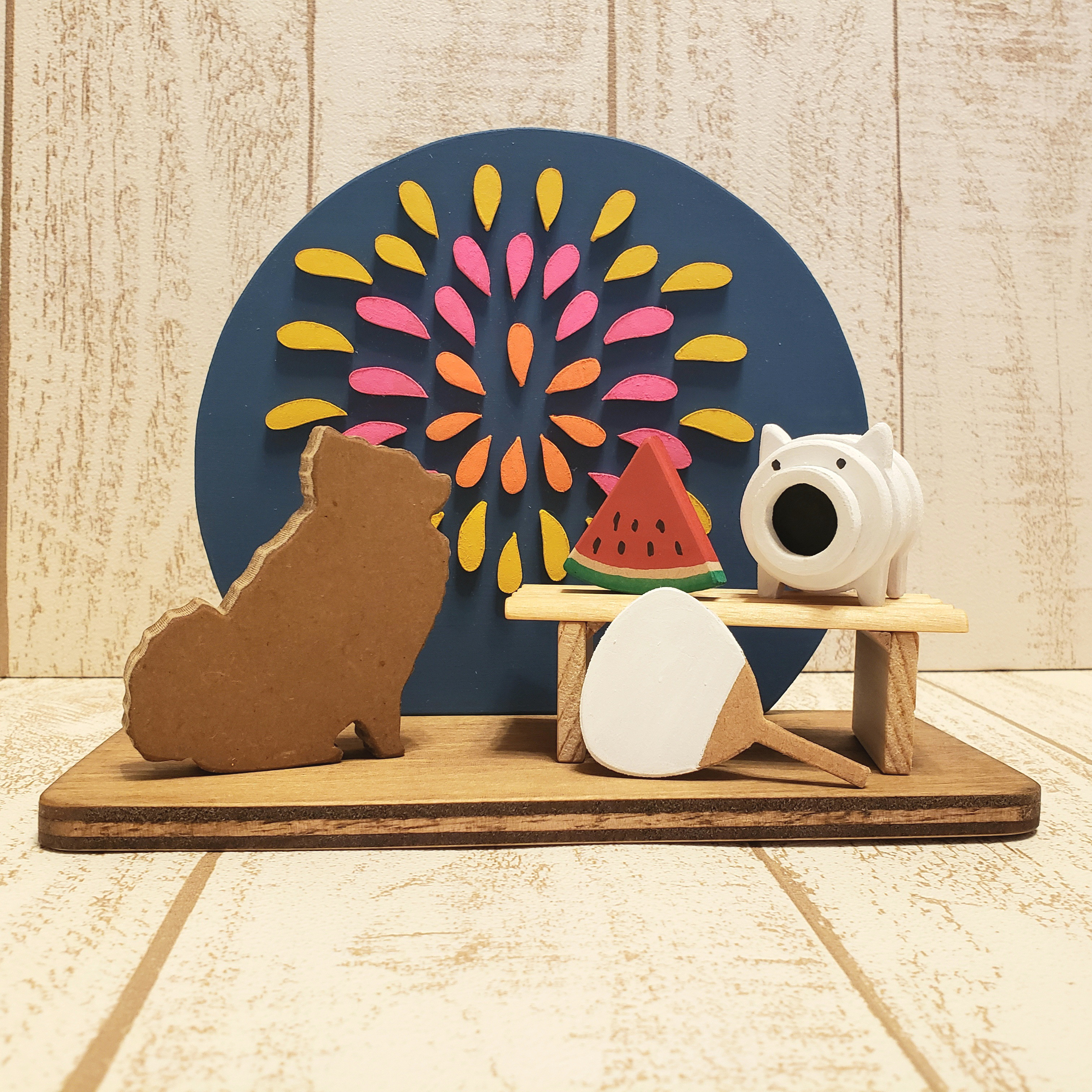 受注制作☆夕涼み☆花火とポメラニアンの置物☆蚊遣り豚☆スイカ☆団扇☆夏☆動物・犬種の変更も色変更も可能！