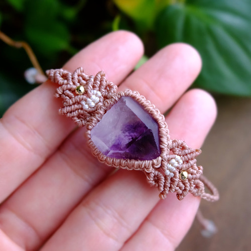 ファントムアメジスト 原石（モロッコ産）幻影紫水晶 マクラメ編み
