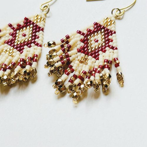 オルテガ柄 レッド ビーズ フリンジピアス/イヤリング チェコビーズ