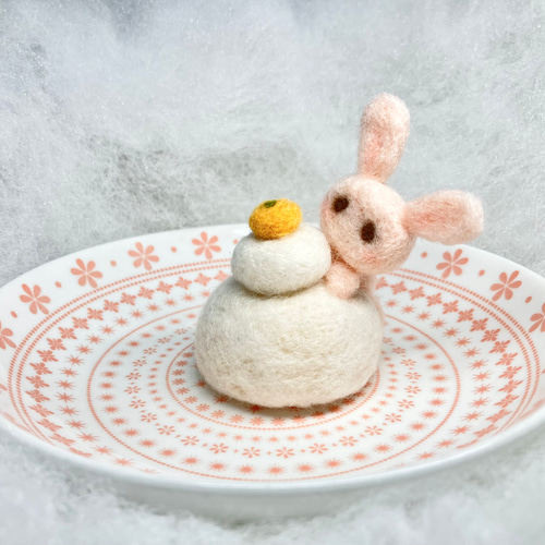 ほっこりうさぎのマスコット（鏡餅） お正月 かわいい 羊毛フェルト