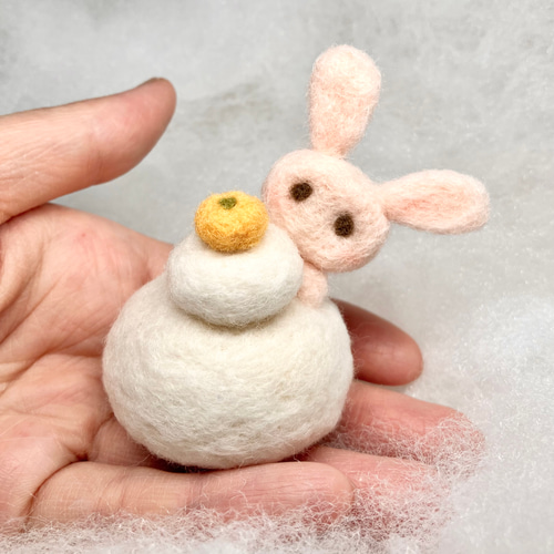 送料無料】ほっこりうさぎのマスコット（鏡餅） お正月 かわいい 羊毛