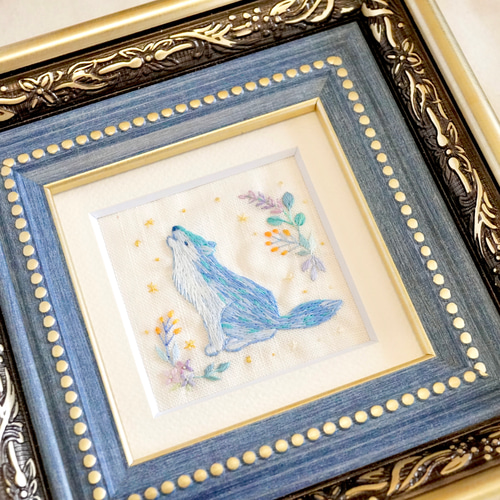 オーダー作品]遠吠えオオカミ額装刺繍飾り その他アート moha._.moha