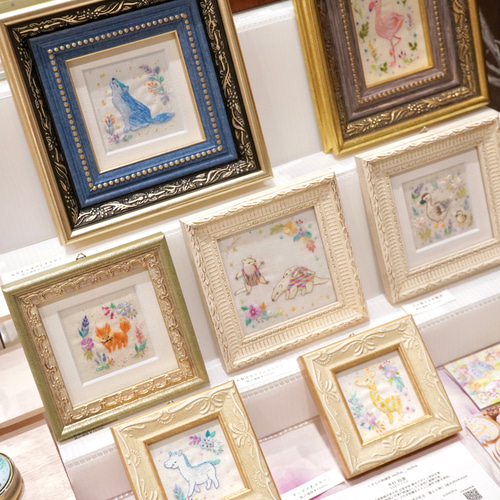 オーダー作品]遠吠えオオカミ額装刺繍飾り その他アート moha._.moha