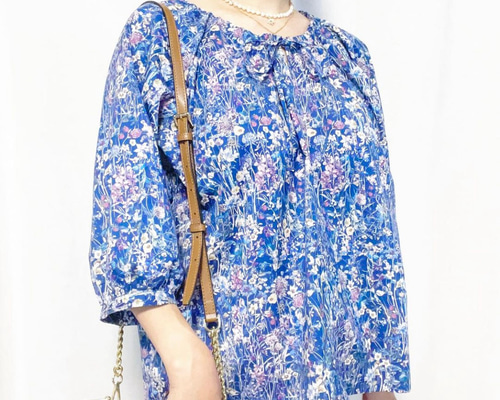 t.yamai paris リバティ　ギャザー フリルブラウス 花柄　タナローン t.yamai paris リバティ ギャザー フリルブラウス 花柄