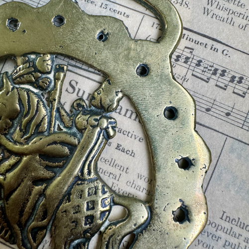 イギリス ヴィクトリア女王のホースブラス アンティーク その他素材