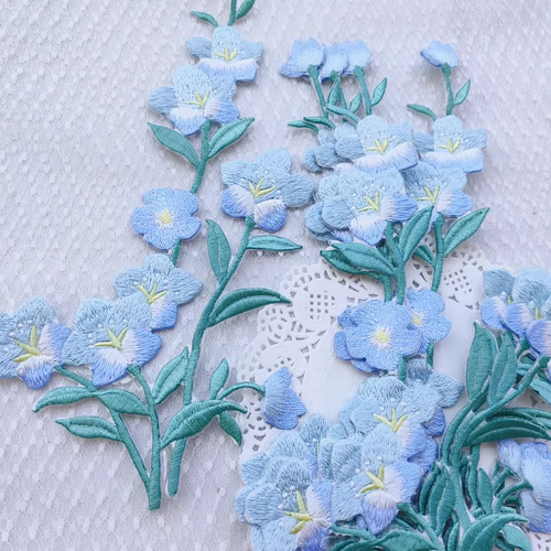 ハンドメイド　お花モチーフ 5枚入り 大型 銀糸入り 刺繍 お花 モチーフ ハンドメイドパーツ