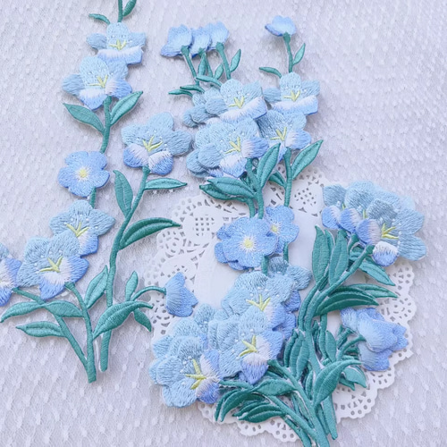 特別価格❣ 4枚 大型 刺繍 葉っぱ付き お花モチーフ