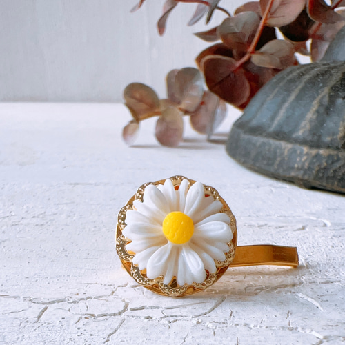 ラスト1点‼︎とっても小さなフラワーポニーフック 花モチーフ径15mm 約 