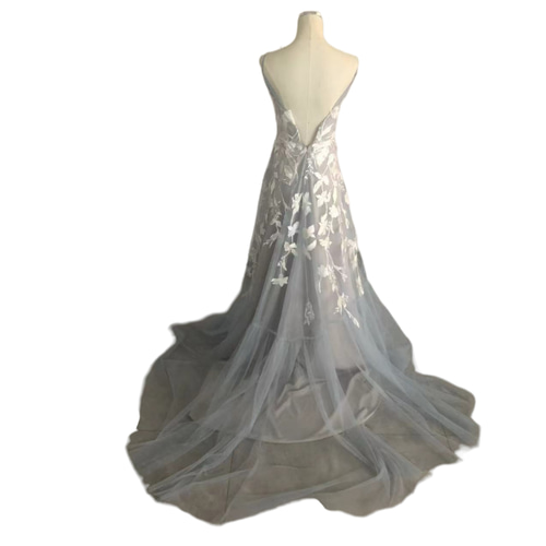 美品！2ways Vネックドレス キャミソール ブルー 3D立体レース刺繍 前  