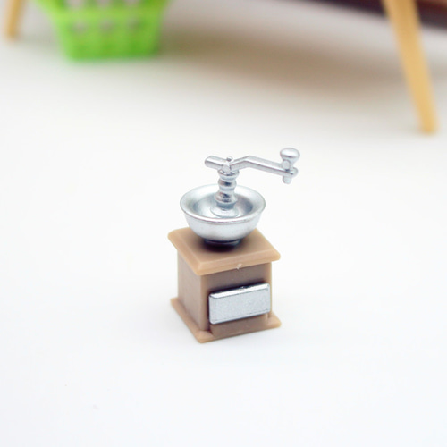 希少　アンティーク　ドールハウス　ミニチュア　コーヒーミル　白 ミニチュア コーヒーミル 手動 手挽き 1点 ドールハウス インテリア