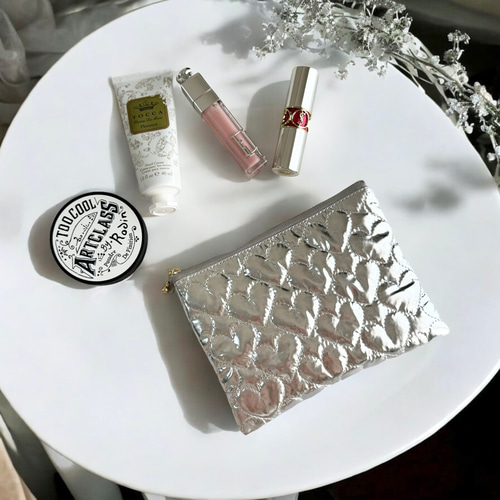 ミラーシルバー/ハート柄キルティング◇フラットポーチ・マルチポーチ  