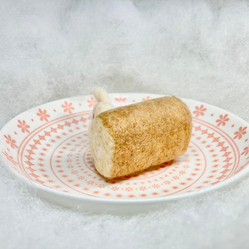 送料無料】ほっこりうさぎのマスコット（ロールケーキ） かわいい 羊毛 